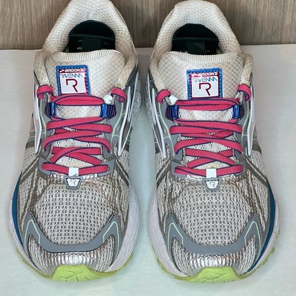Brooks Ravenna 6 women’s running walking shoes 7.5B - Picture 4 of 10